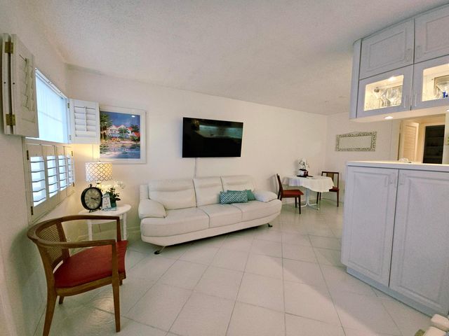 1225 NW 21st Street 19-1911, Stuart, FL 34994