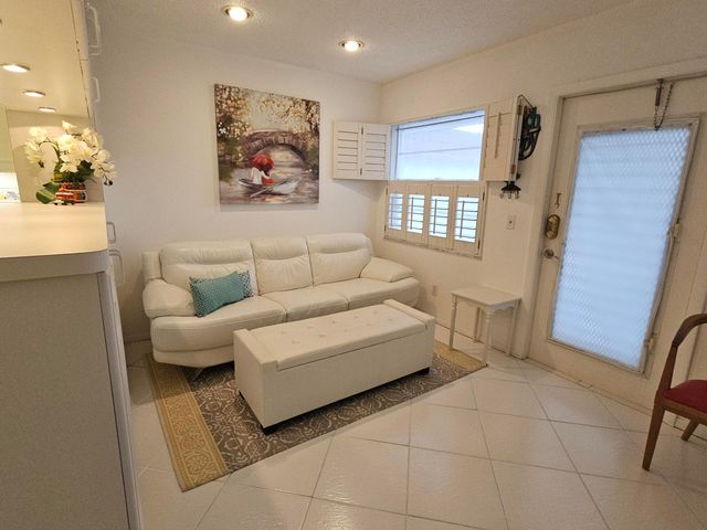 1225 NW 21st Street 19-1911, Stuart, FL 34994