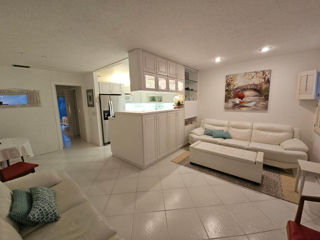 1225 NW 21st Street 19-1911, Stuart, FL 34994