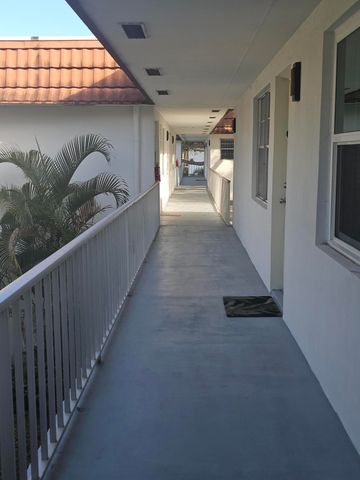 1225 NW 21st Street 19-1911, Stuart, FL 34994