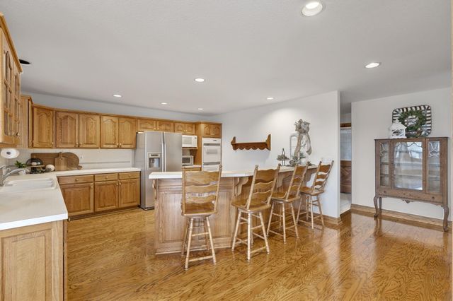 94 Irish Hills Boulevard, Kimberling City, MO 65686