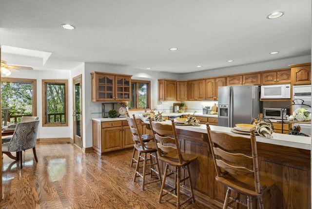 94 Irish Hills Boulevard, Kimberling City, MO 65686