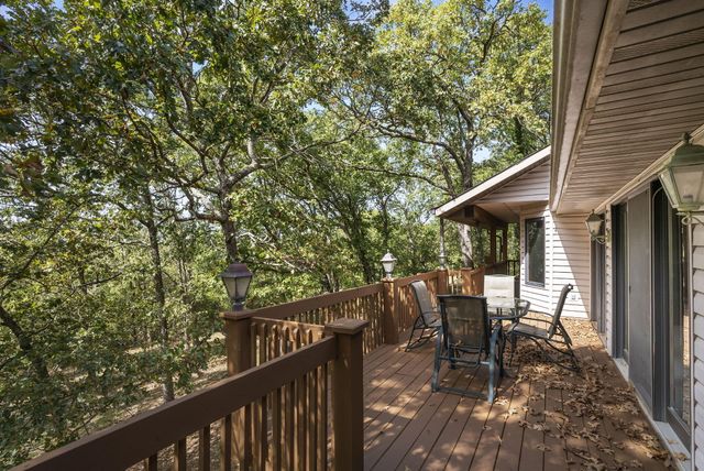 94 Irish Hills Boulevard, Kimberling City, MO 65686