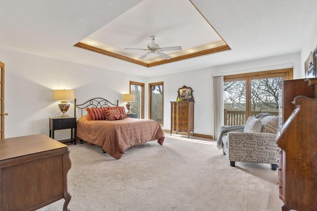 94 Irish Hills Boulevard, Kimberling City, MO 65686