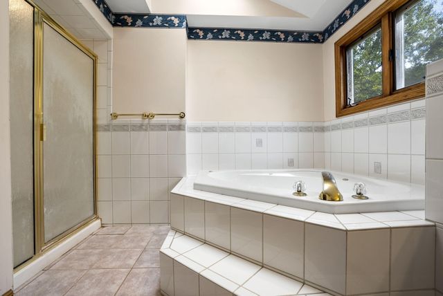 94 Irish Hills Boulevard, Kimberling City, MO 65686