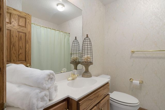 94 Irish Hills Boulevard, Kimberling City, MO 65686