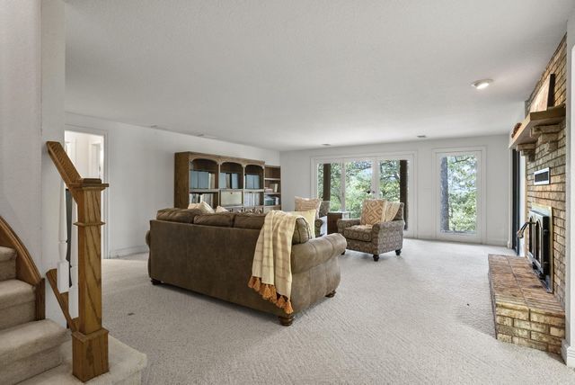 94 Irish Hills Boulevard, Kimberling City, MO 65686