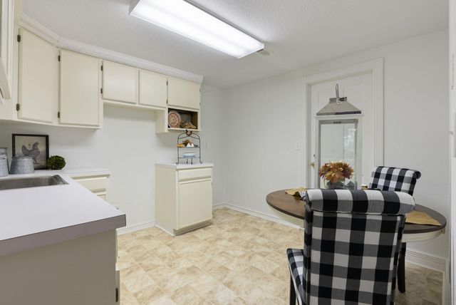 94 Irish Hills Boulevard, Kimberling City, MO 65686