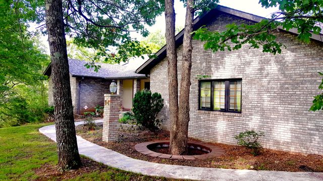 94 Irish Hills Boulevard, Kimberling City, MO 65686