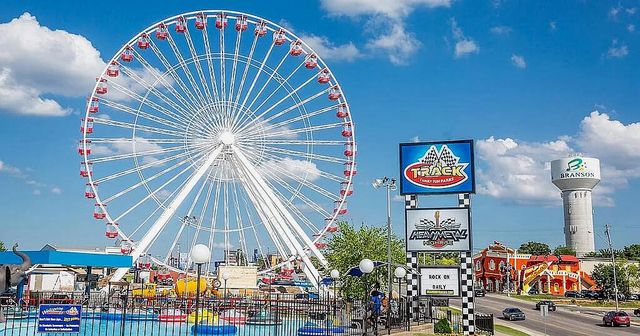 94 Irish Hills Boulevard, Kimberling City, MO 65686