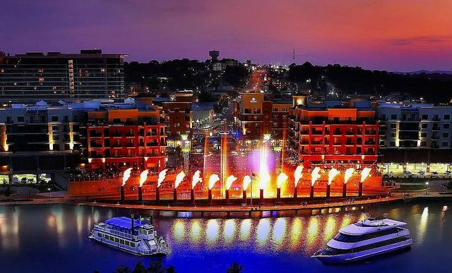 94 Irish Hills Boulevard, Kimberling City, MO 65686