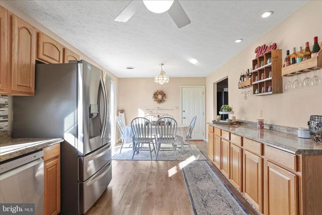 195 ISAAC DR, Bunker Hill, WV 25413