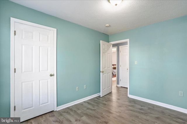 195 ISAAC DR, Bunker Hill, WV 25413