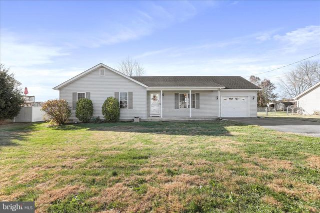 195 ISAAC DR, Bunker Hill, WV 25413