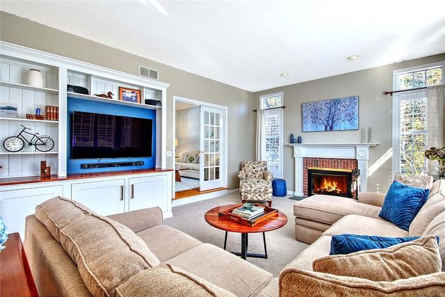 350 KETTLE POND Drive, South Kingstown, RI 02879