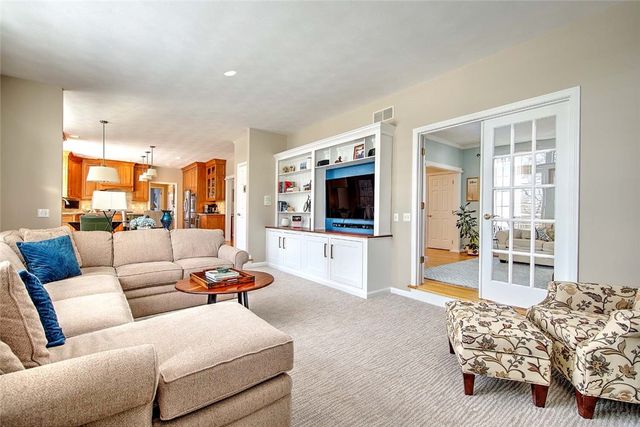 350 KETTLE POND Drive, South Kingstown, RI 02879