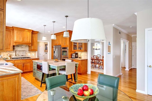 350 KETTLE POND Drive, South Kingstown, RI 02879