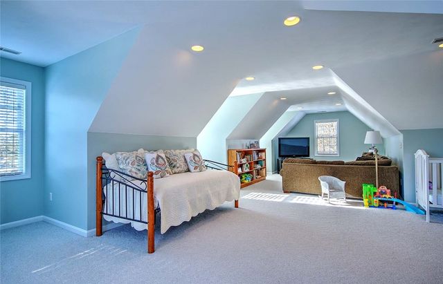 350 KETTLE POND Drive, South Kingstown, RI 02879