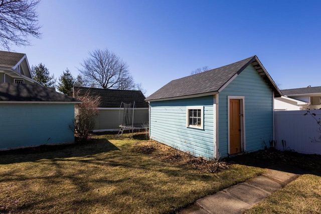 210 S 6th Street, Mount Horeb, WI 53572
