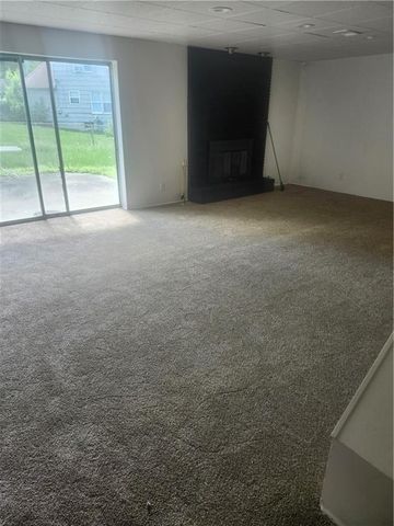 8819 E 61st Street, Raytown, MO 64133