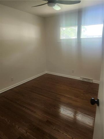 8819 E 61st Street, Raytown, MO 64133