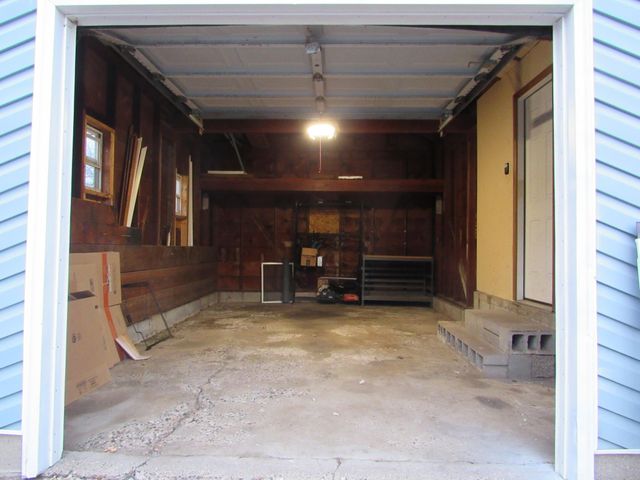 5340 Byron Avenue N, Crystal, MN 55429