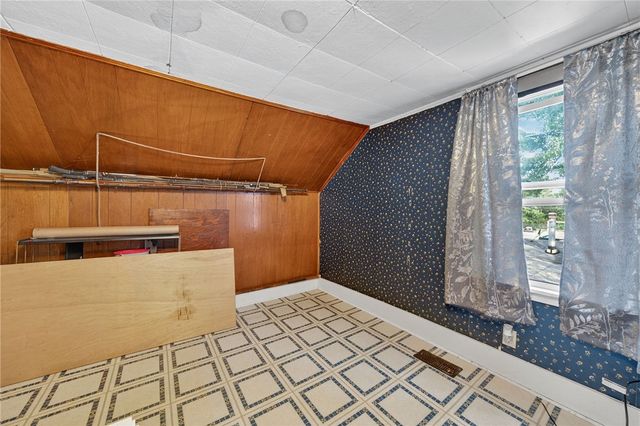 24 Maplewood Avenue, Warwick, RI 02889