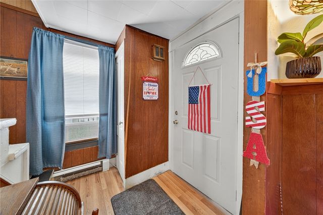 24 Maplewood Avenue, Warwick, RI 02889