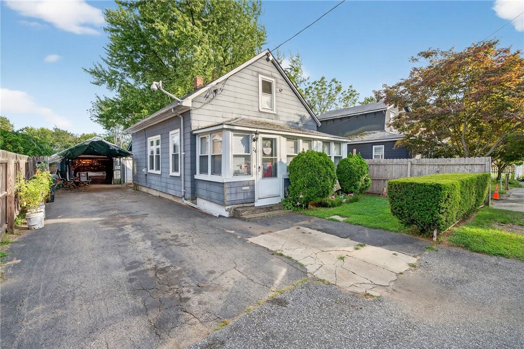24 Maplewood Avenue, Warwick, RI 02889