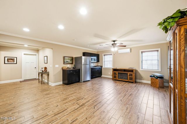 306 Harbor Approach, Johnson City, TN 37601