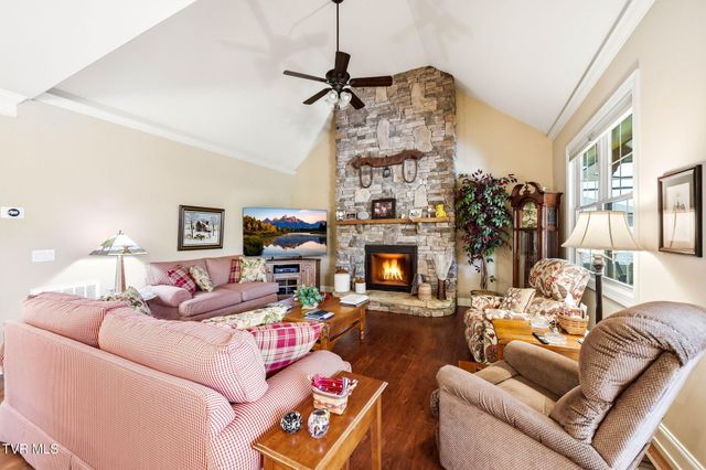 306 Harbor Approach, Johnson City, TN 37601