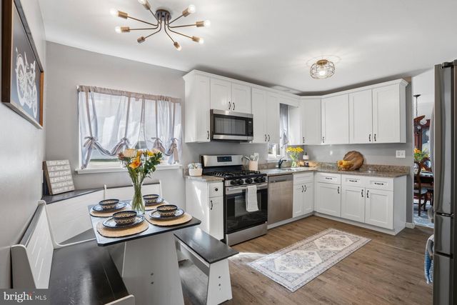 1031 PUTNAM PL, Blackwood, NJ 08012