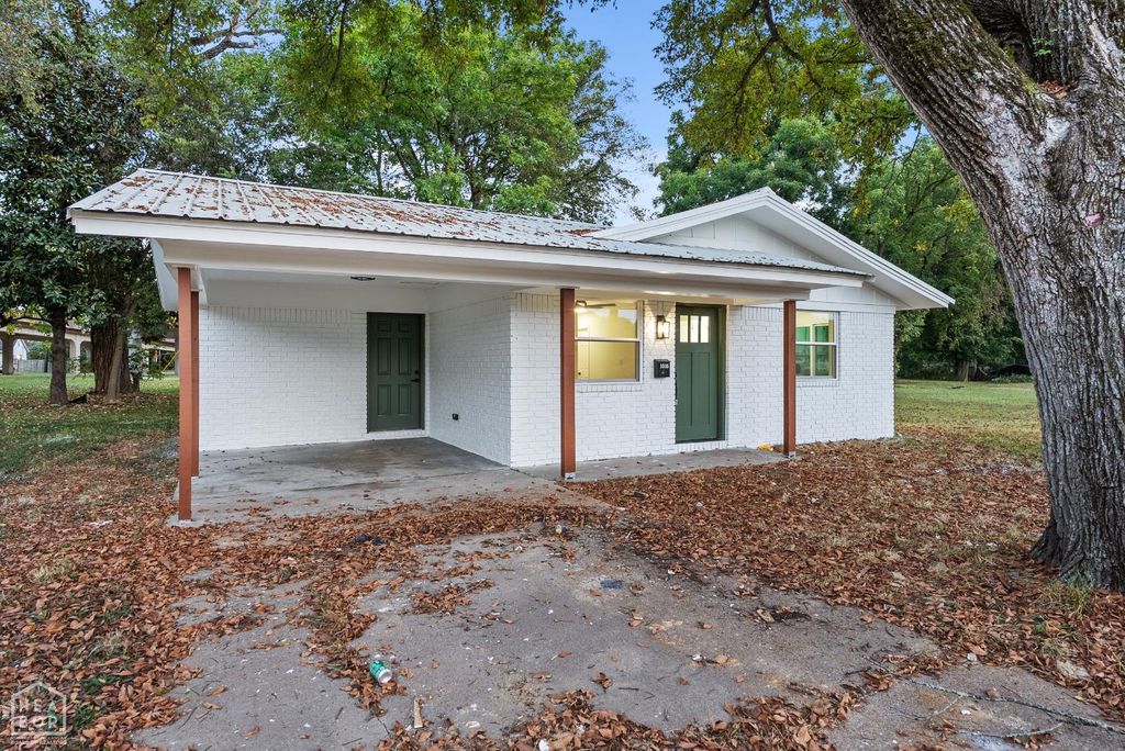 1016 Front Street, Newport, AR 72112