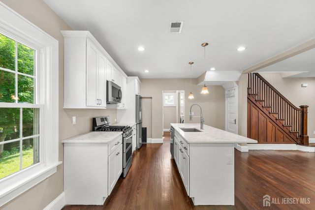 17 N Adelaide Avenue N, Highland Park, NJ 08904