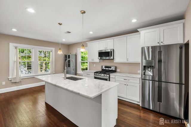 17 N Adelaide Avenue N, Highland Park, NJ 08904