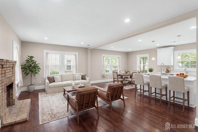 17 N Adelaide Avenue N, Highland Park, NJ 08904