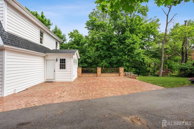 17 N Adelaide Avenue N, Highland Park, NJ 08904