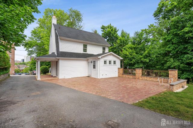 17 N Adelaide Avenue N, Highland Park, NJ 08904