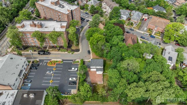 17 N Adelaide Avenue N, Highland Park, NJ 08904