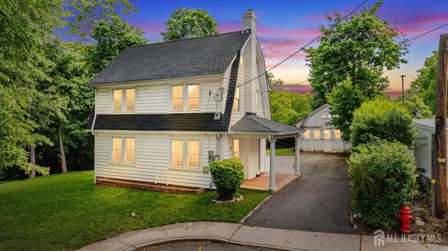 17 N Adelaide Avenue N, Highland Park, NJ 08904