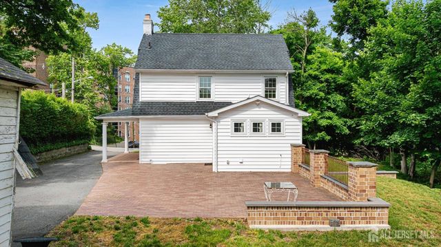 17 N Adelaide Avenue N, Highland Park, NJ 08904