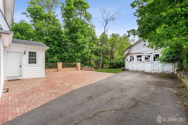 17 N Adelaide Avenue N, Highland Park, NJ 08904