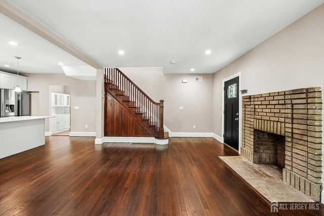 17 N Adelaide Avenue N, Highland Park, NJ 08904
