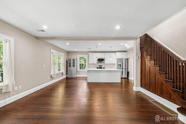 17 N Adelaide Avenue N, Highland Park, NJ 08904
