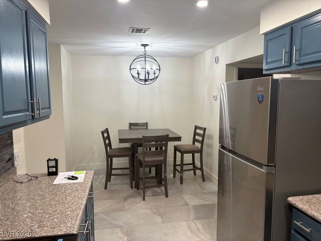 2606 South Durango Drive 287, Las Vegas, NV 89117