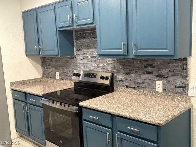 2606 South Durango Drive 287, Las Vegas, NV 89117