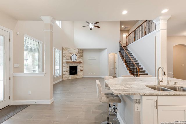 17419 Hillsedge, San Antonio, TX 78257