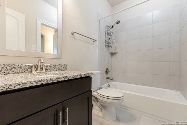 17419 Hillsedge, San Antonio, TX 78257