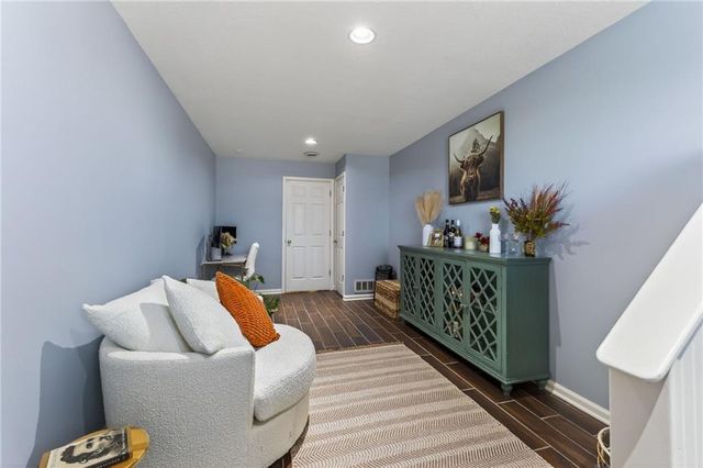 36 N Ridge Avenue, Liberty, MO 64068