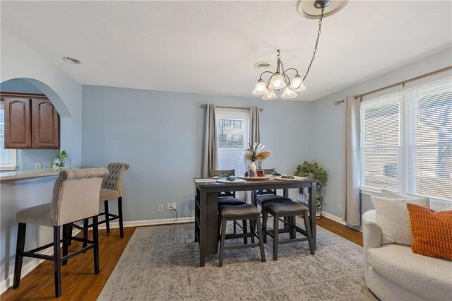 36 N Ridge Avenue, Liberty, MO 64068